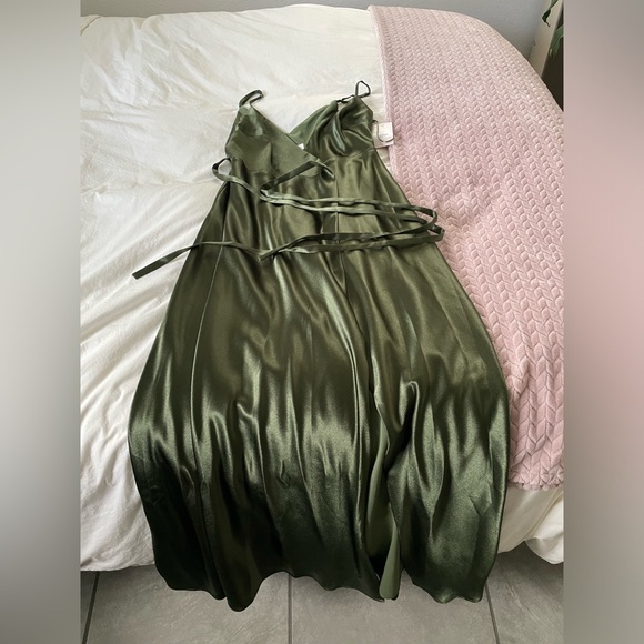 Birdy Grey: Cindy Dress Size XS in Olive - Picture 4 of 7